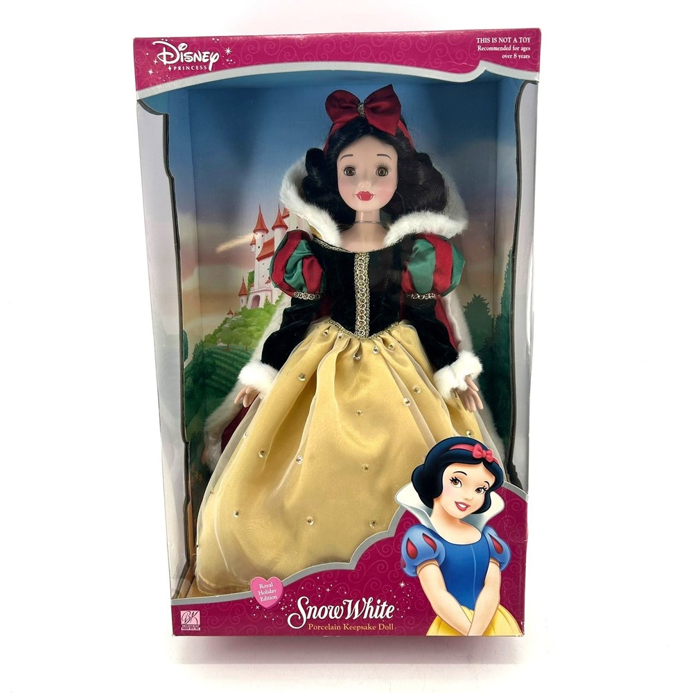 Disney Princess Snow White Porcelain Keepsake Doll Royal Holiday Edition 1086 BK
